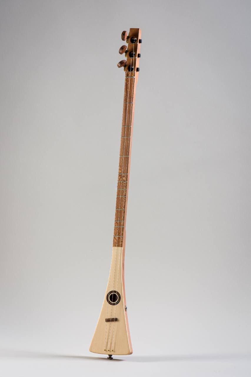 Full length handmade strumstick