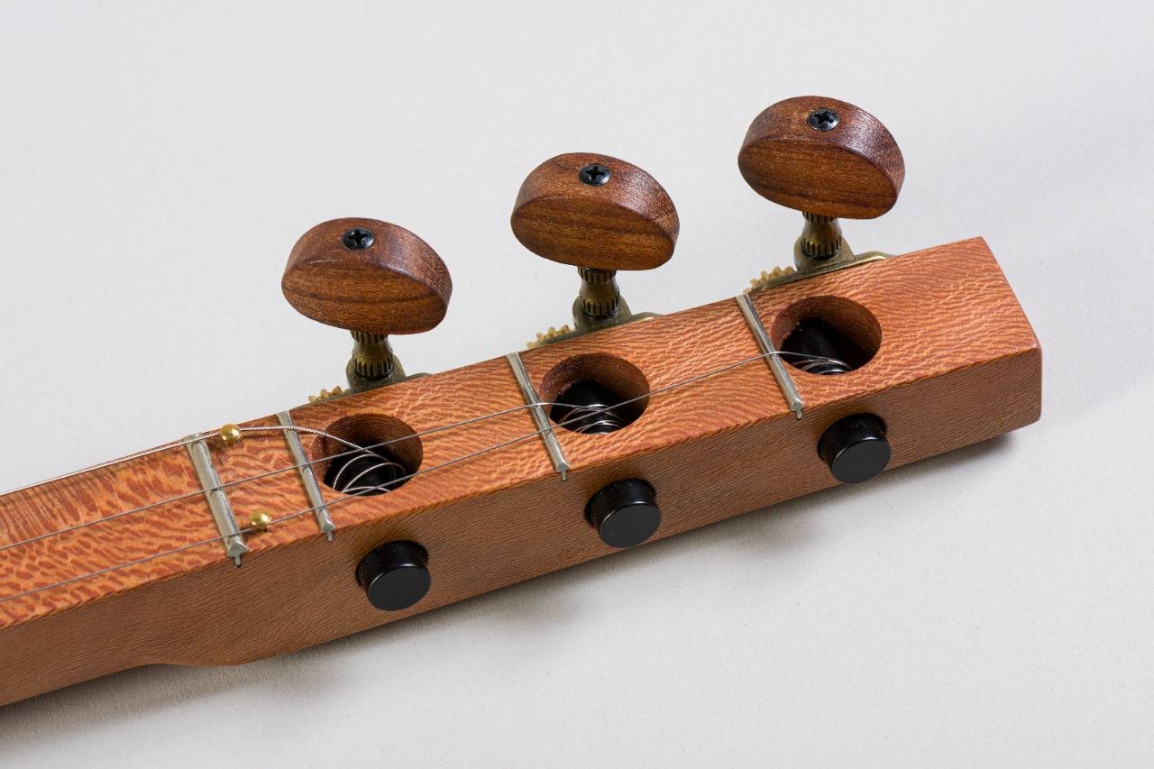 Strumstick headstock detail